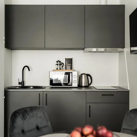 Riverra House Apartment *
