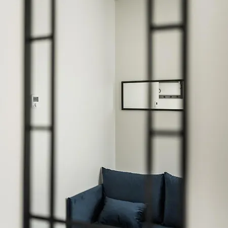 Riverra House Apartment *