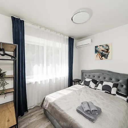 Riverra House דירה *