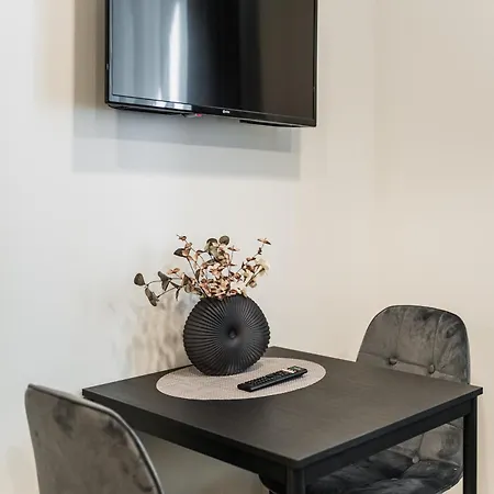 Riverra House דירה *