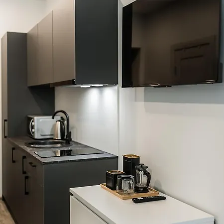 Riverra House דירה