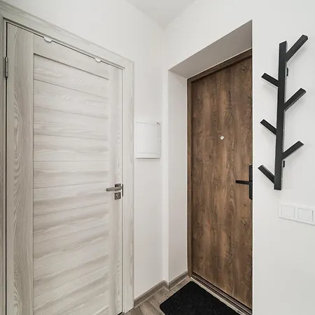 דירה Riverra House